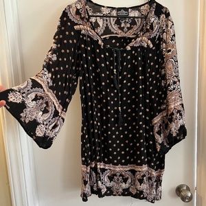 Angie Bohemian Black Patterned Mini Dress L $10